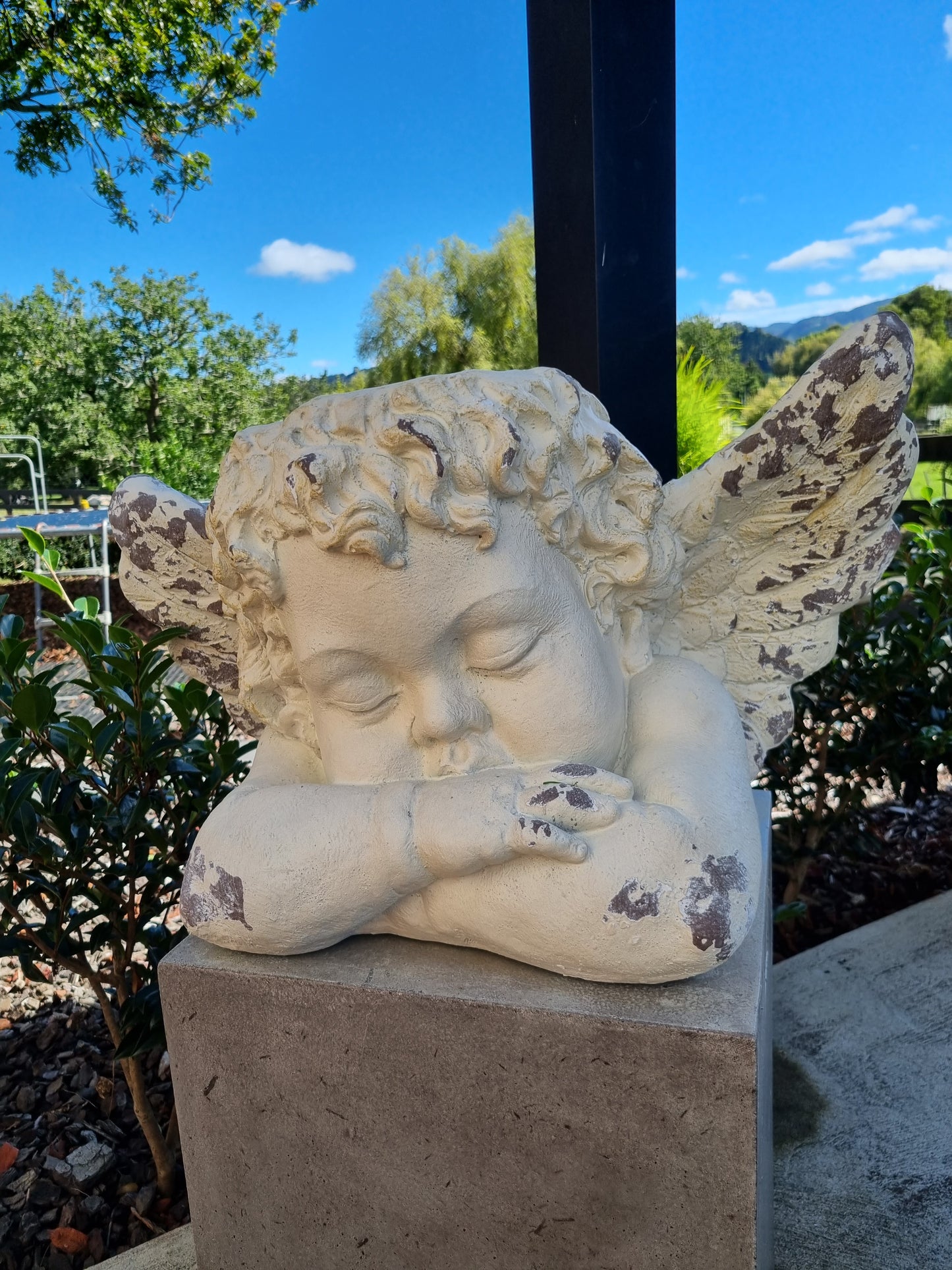 Angel Planter - 59cm