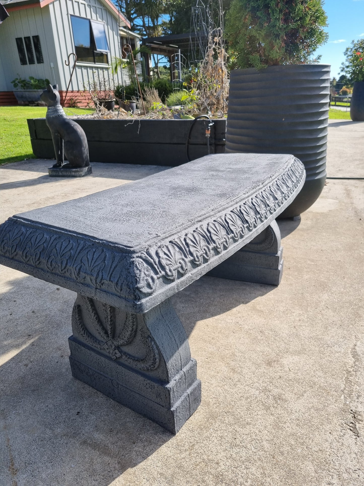 Nova Garden Bench