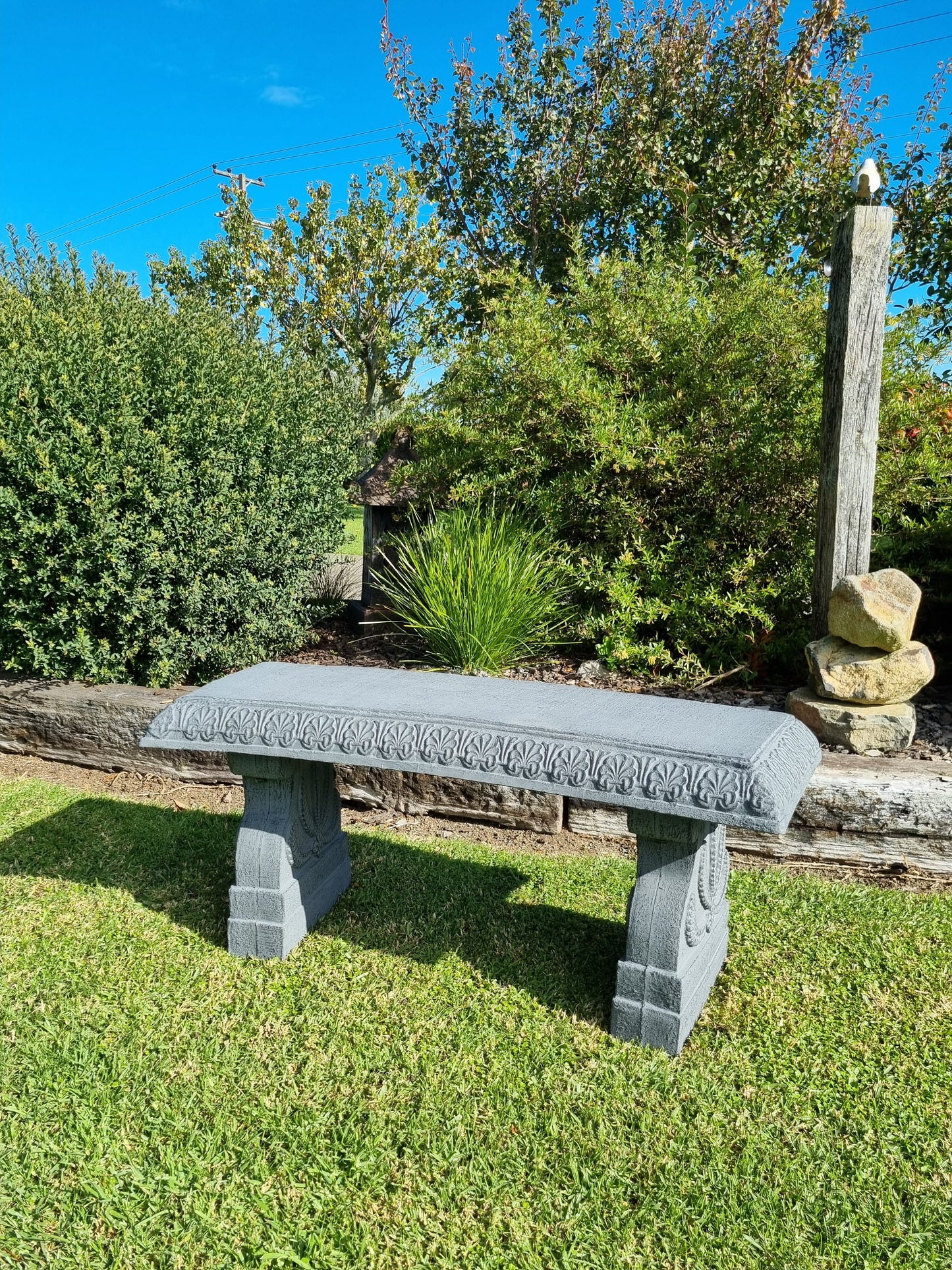 Nova Garden Bench