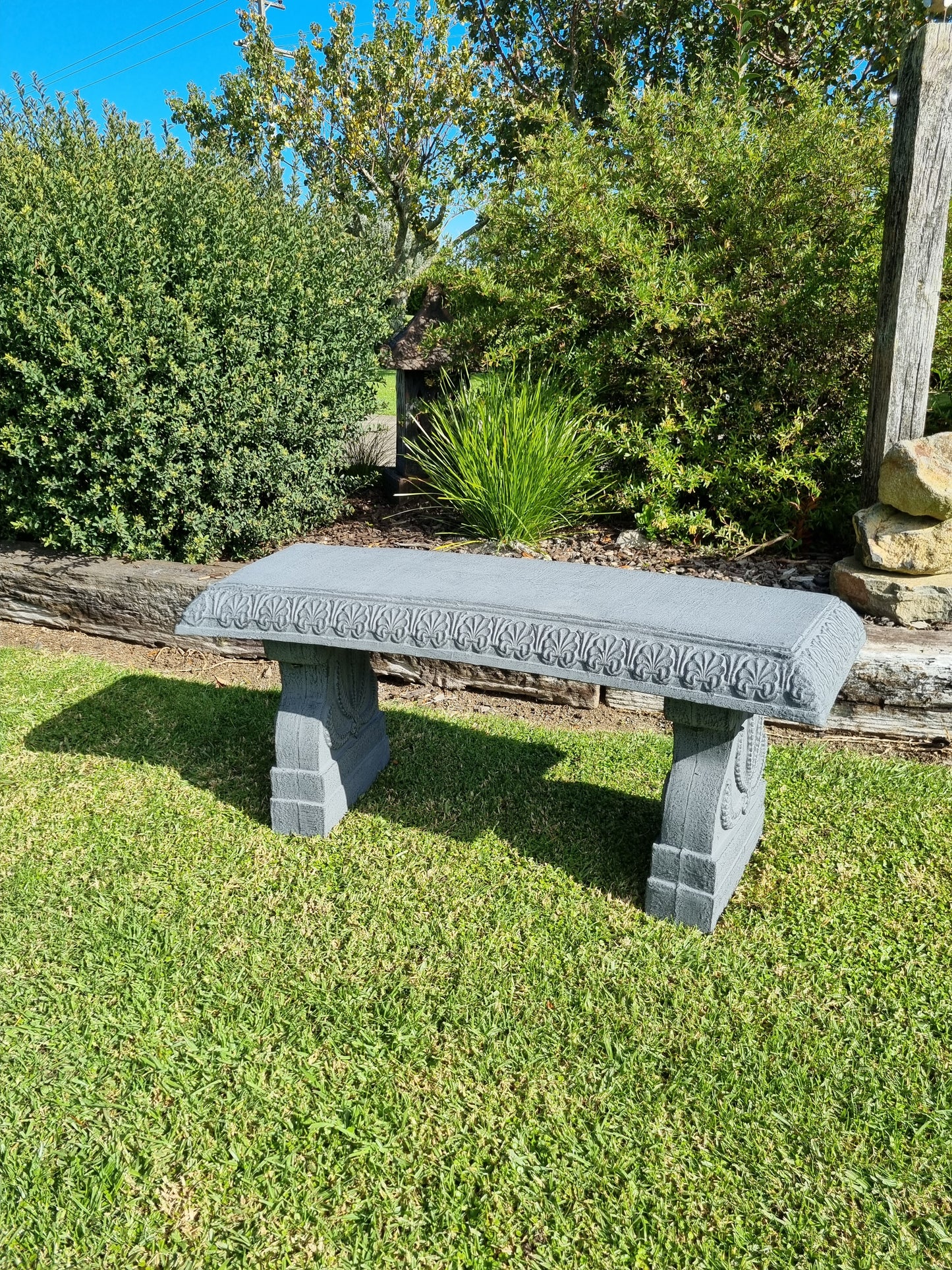 Nova Garden Bench
