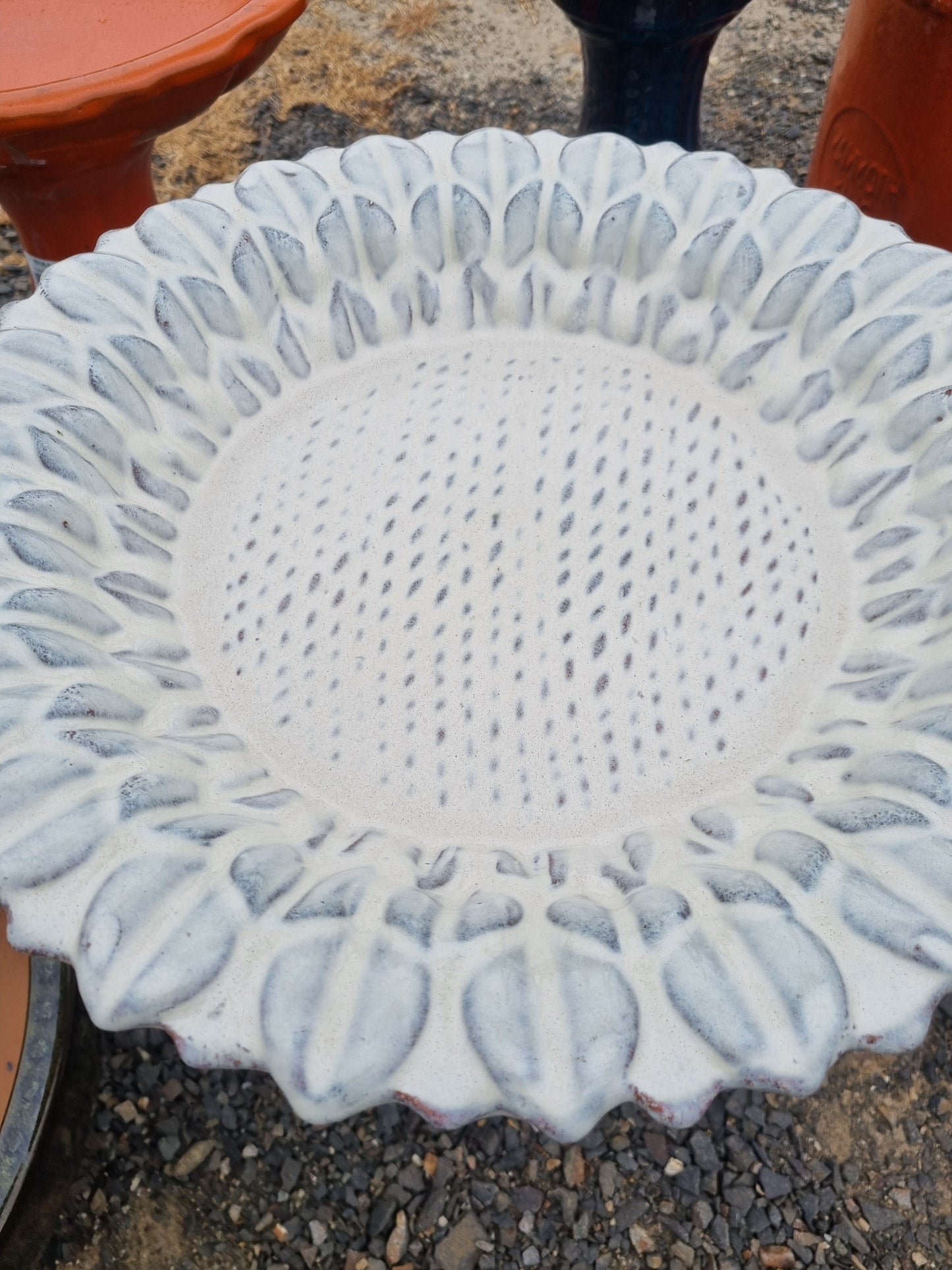 Sunflower Bird Bath - Cream