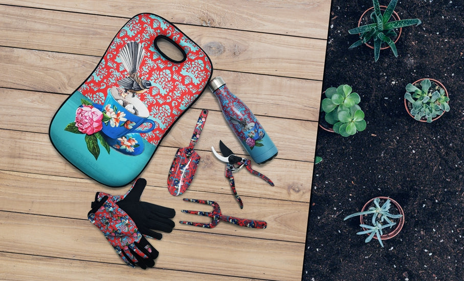 NZ Artist - Gardening Tool Kit (Fantail and Cup)