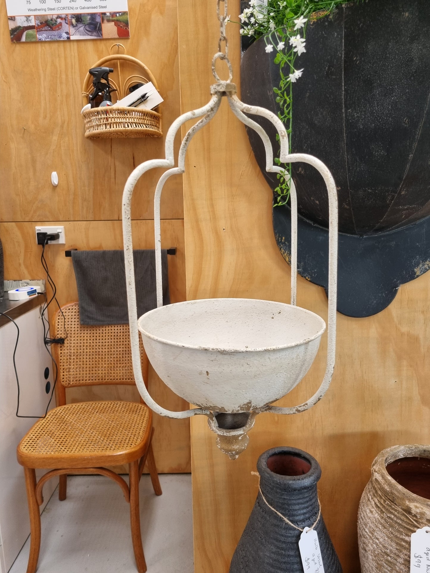 Pearly - Metal Hanging Planter