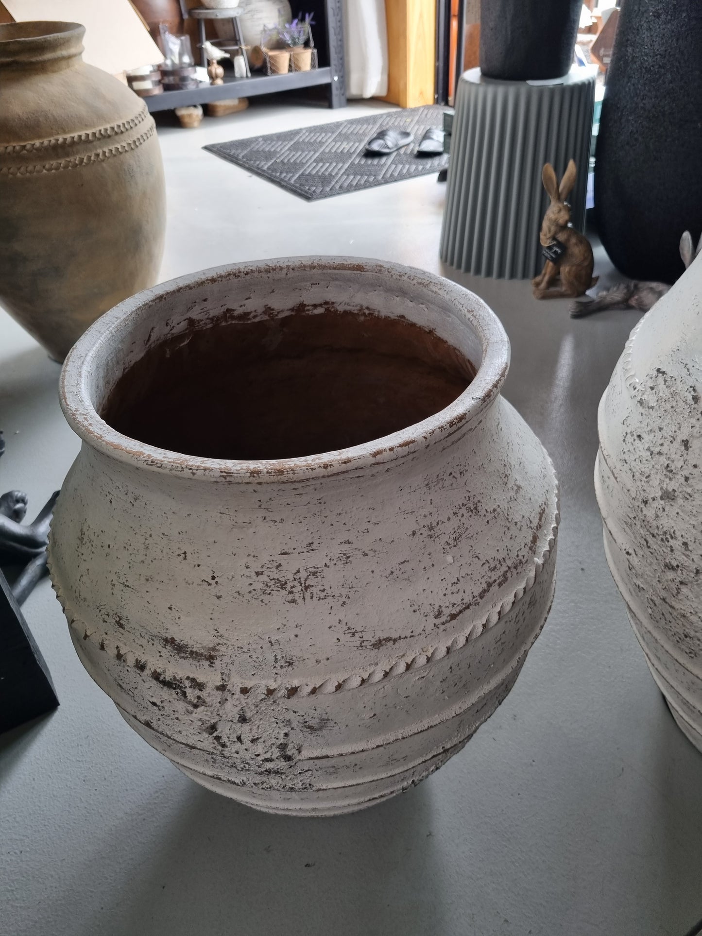 Lombok Mia Pot - Antique Whitewash Large