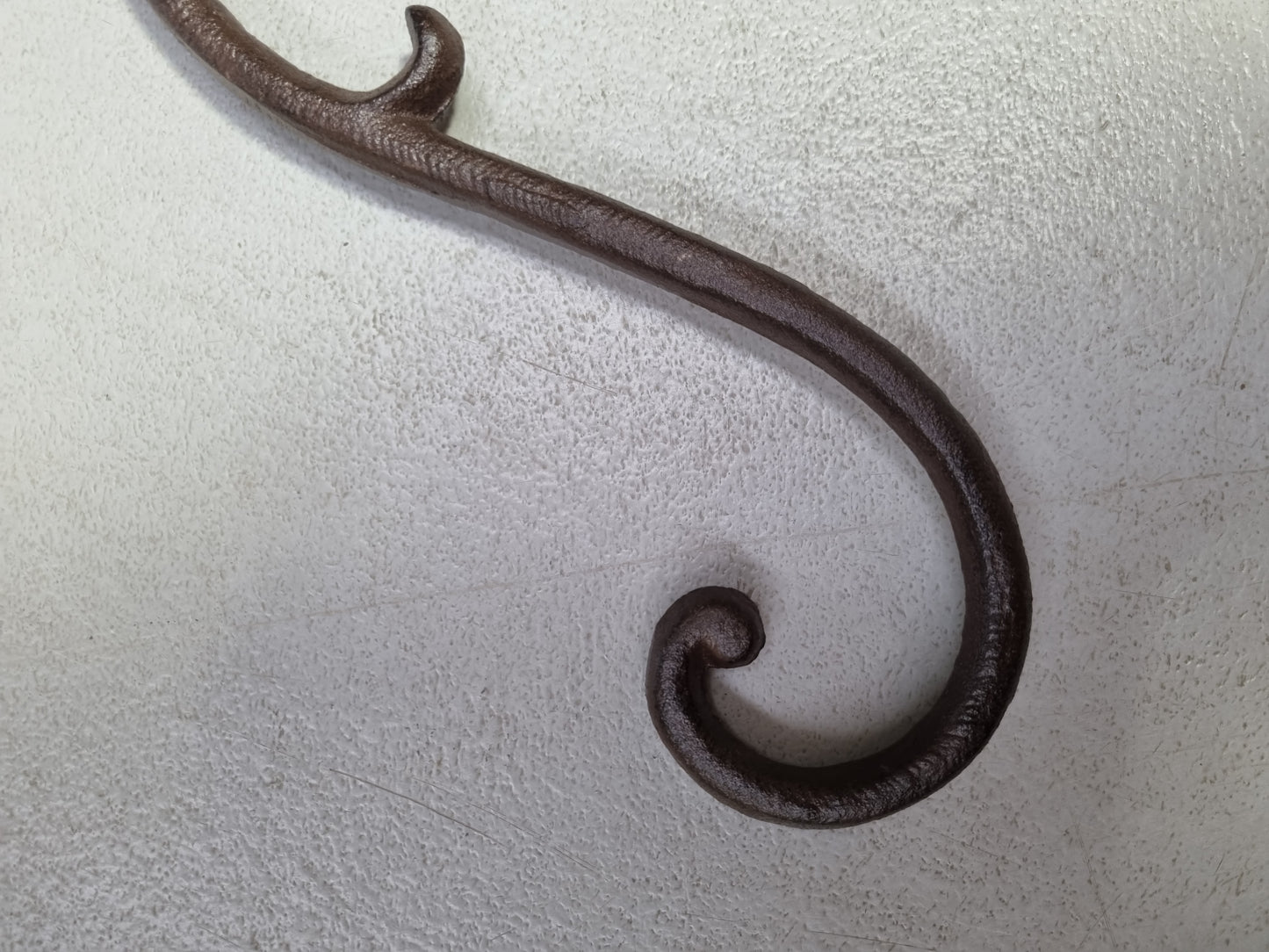 Cast Iron Elegant Bird Bracket