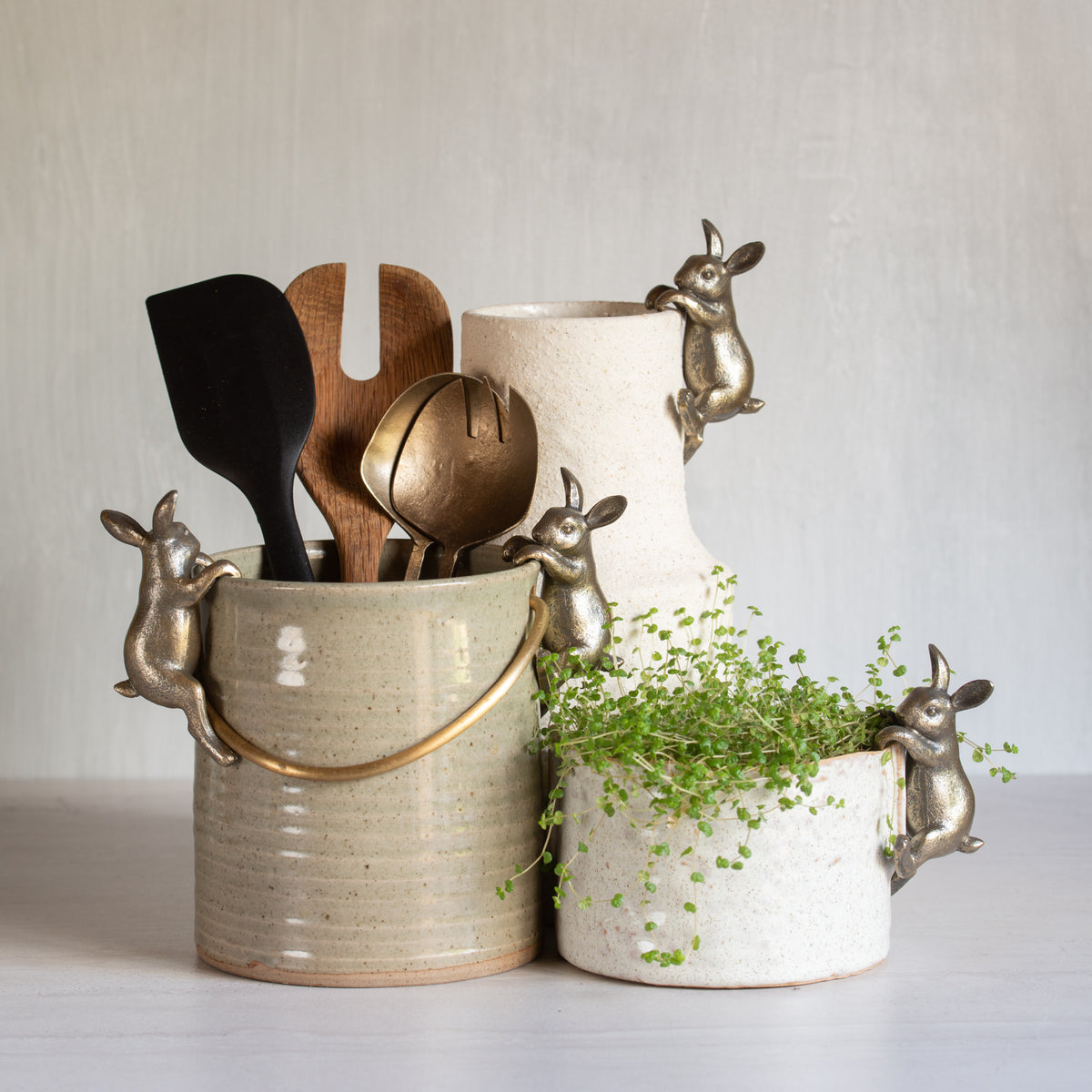 Rabbit Pot Ornament - Gold / Bronze