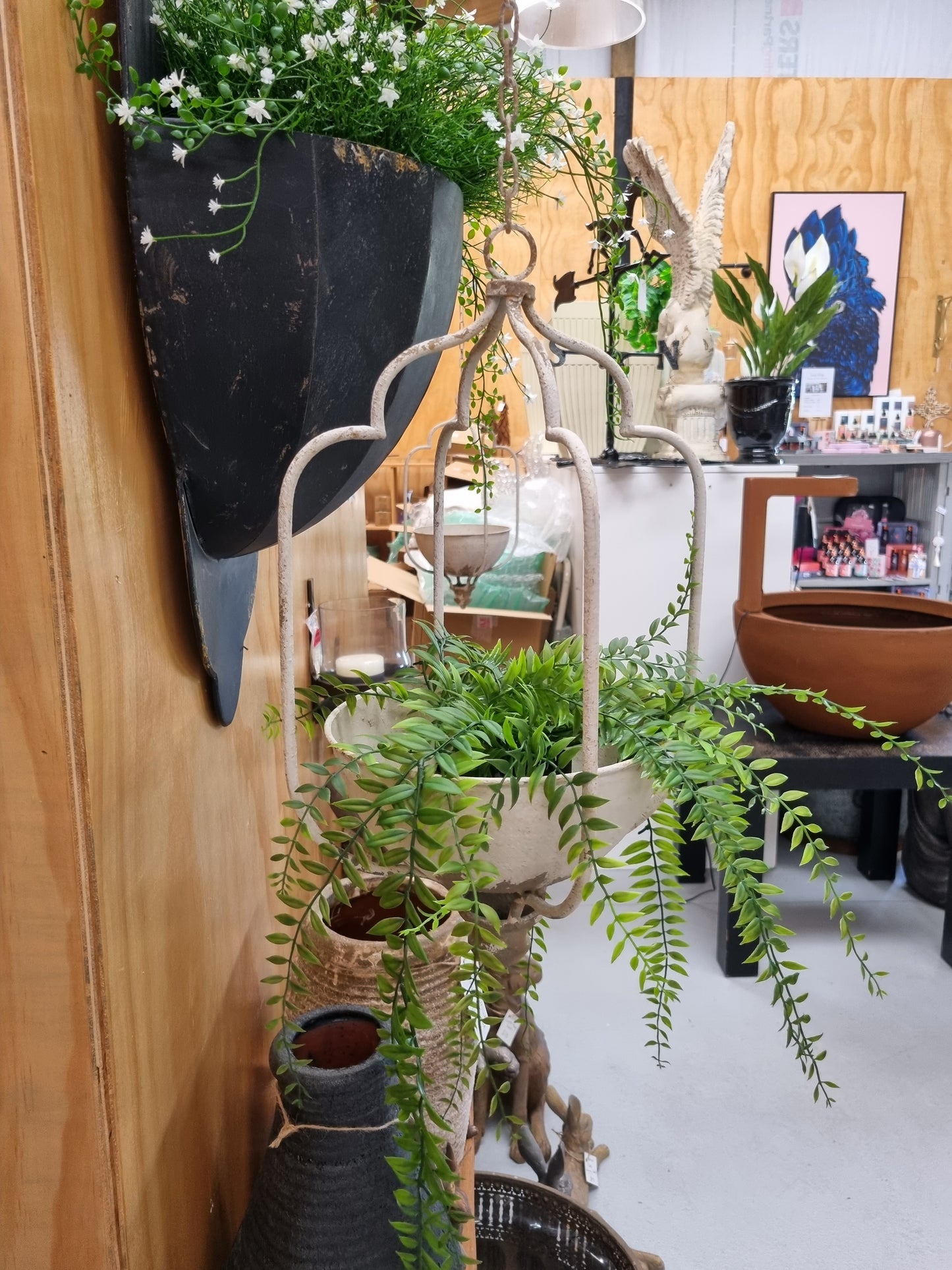 Pearly - Metal Hanging Planter