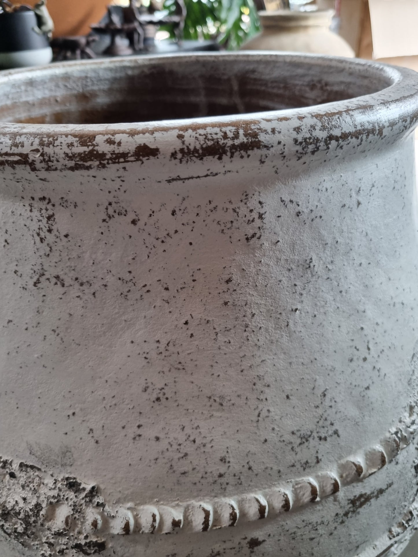 Lombok Mia Pot - Antique Whitewash Large