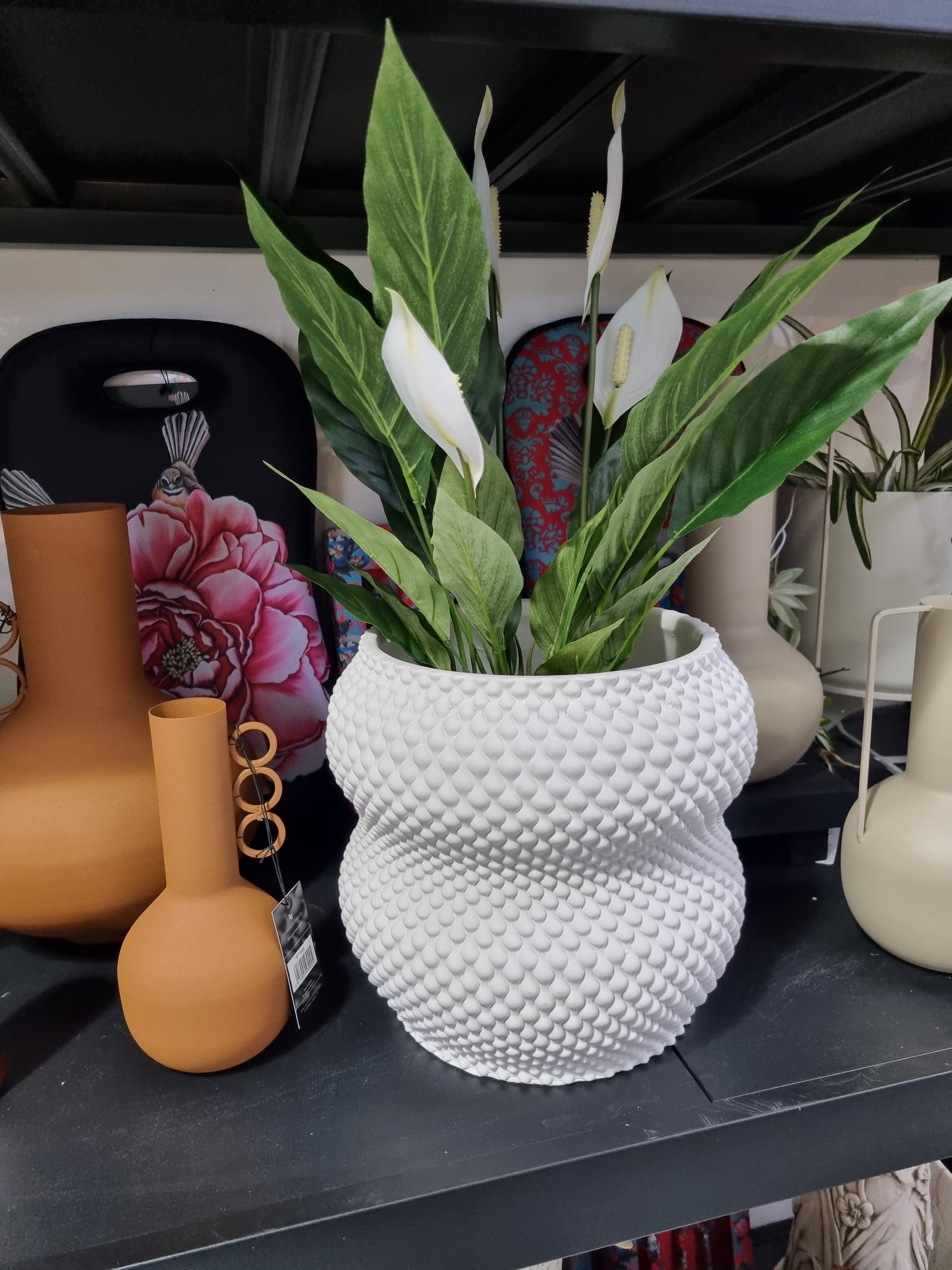 Raquel Textured Pot