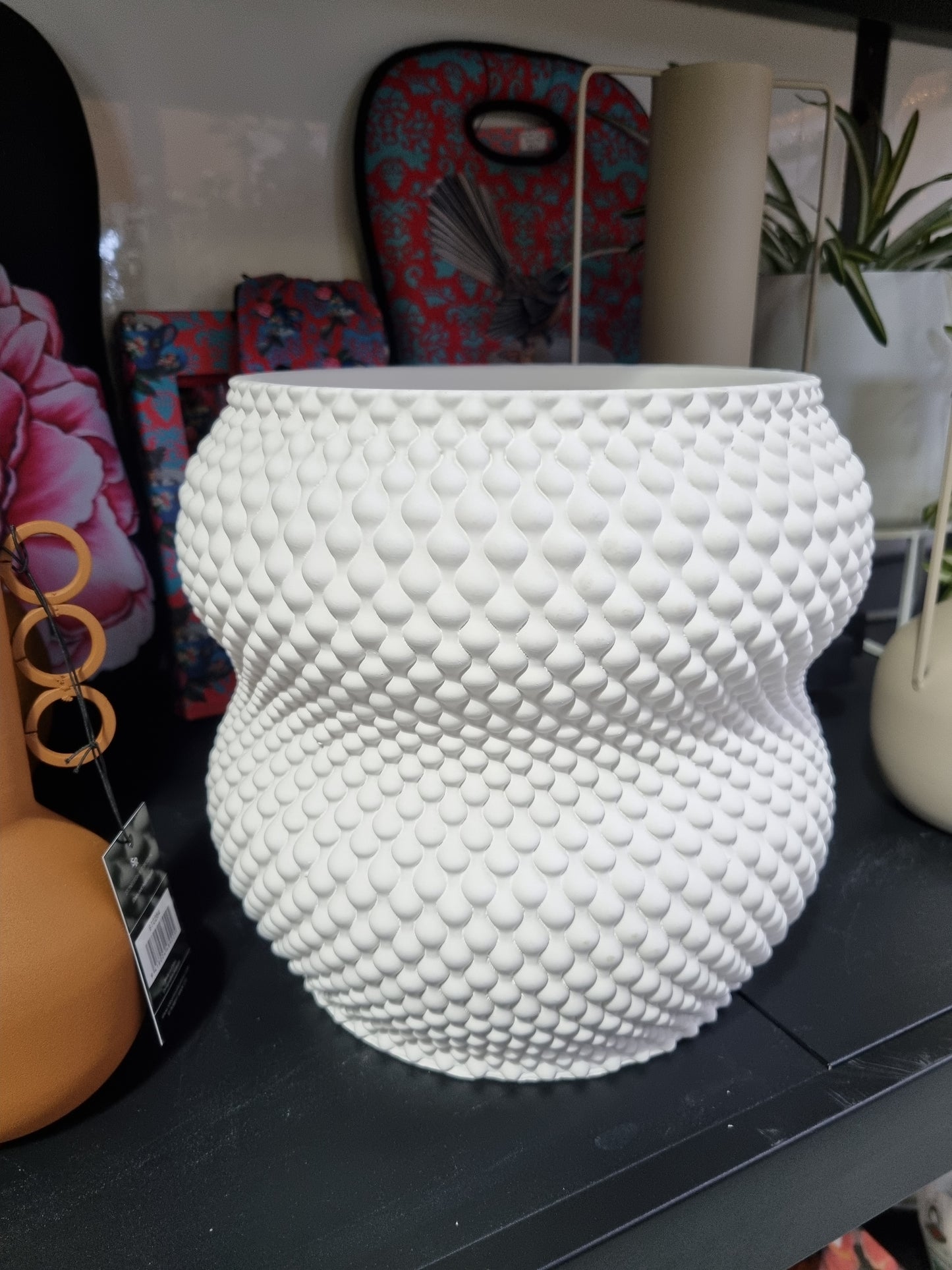 Raquel Textured Pot
