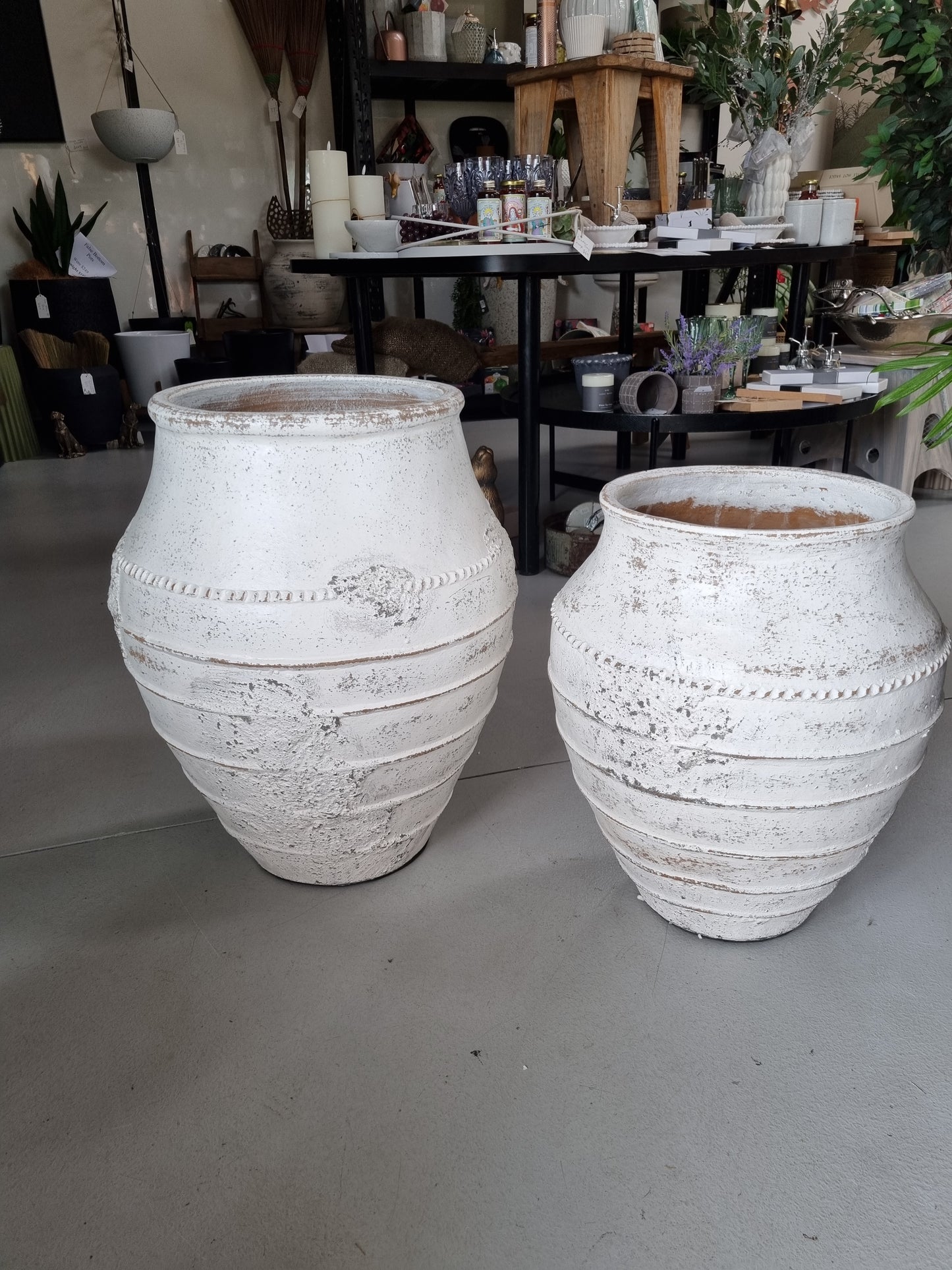 Lombok Mia Pot - Antique Whitewash Large