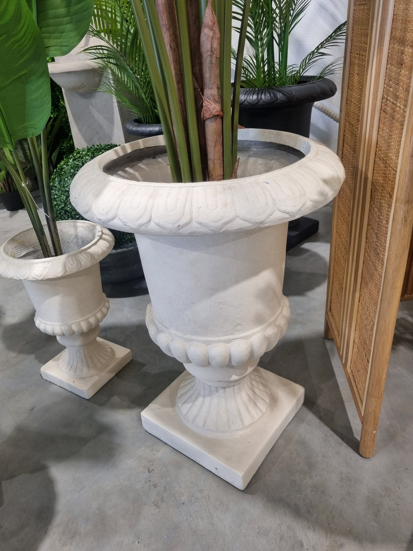 Classic Urn 68cm - Cream