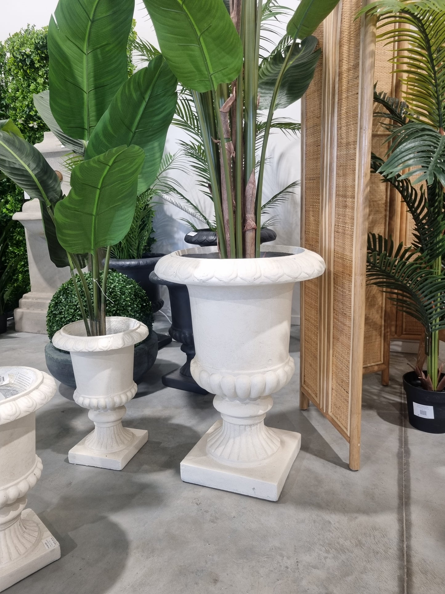 Classic Urn 68cm - Cream