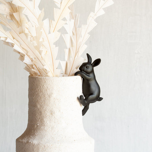 Rabbit Pot Ornament - Black
