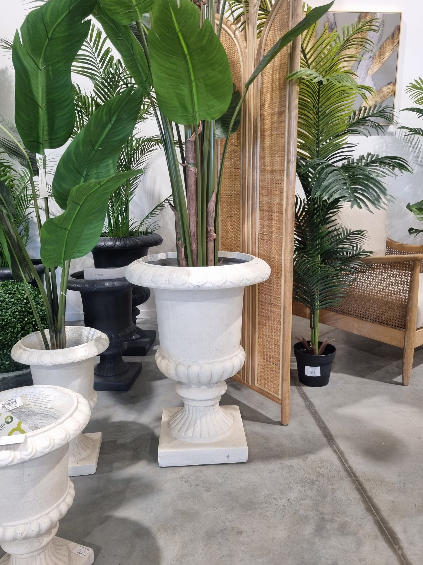 Classic Urn 68cm - Cream