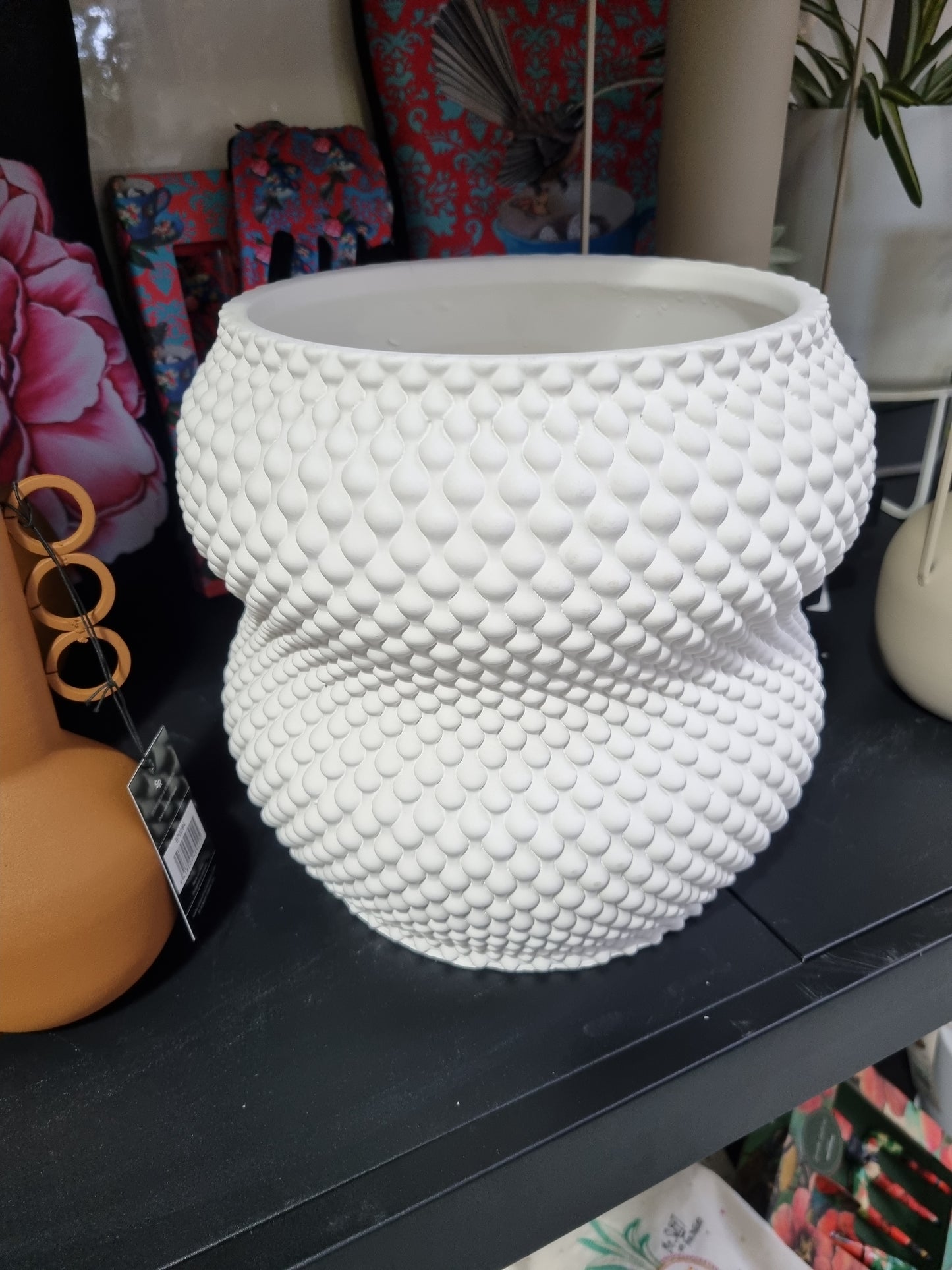 Raquel Textured Pot