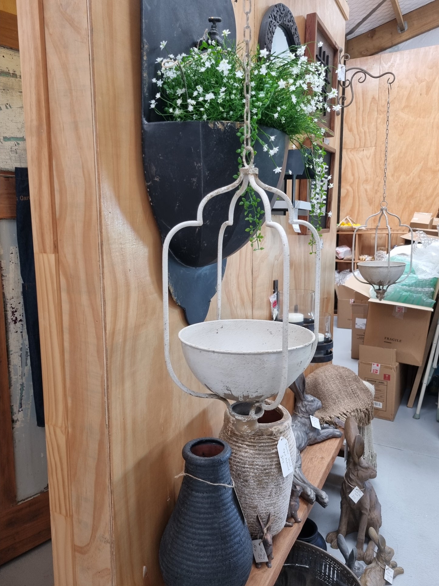 Pearly - Metal Hanging Planter