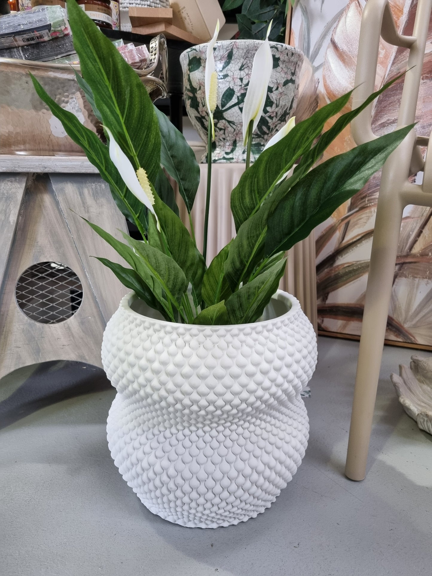 Raquel Textured Pot