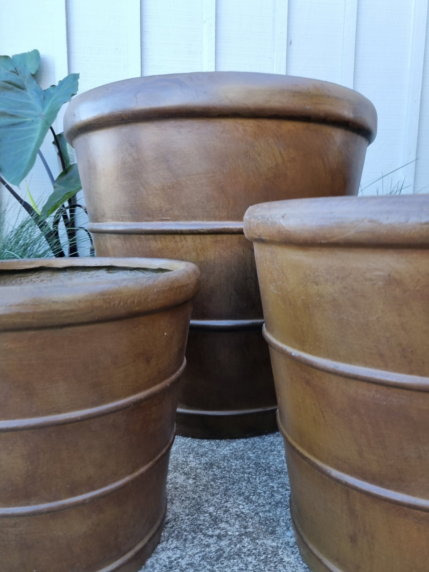 Line Bucket Pots