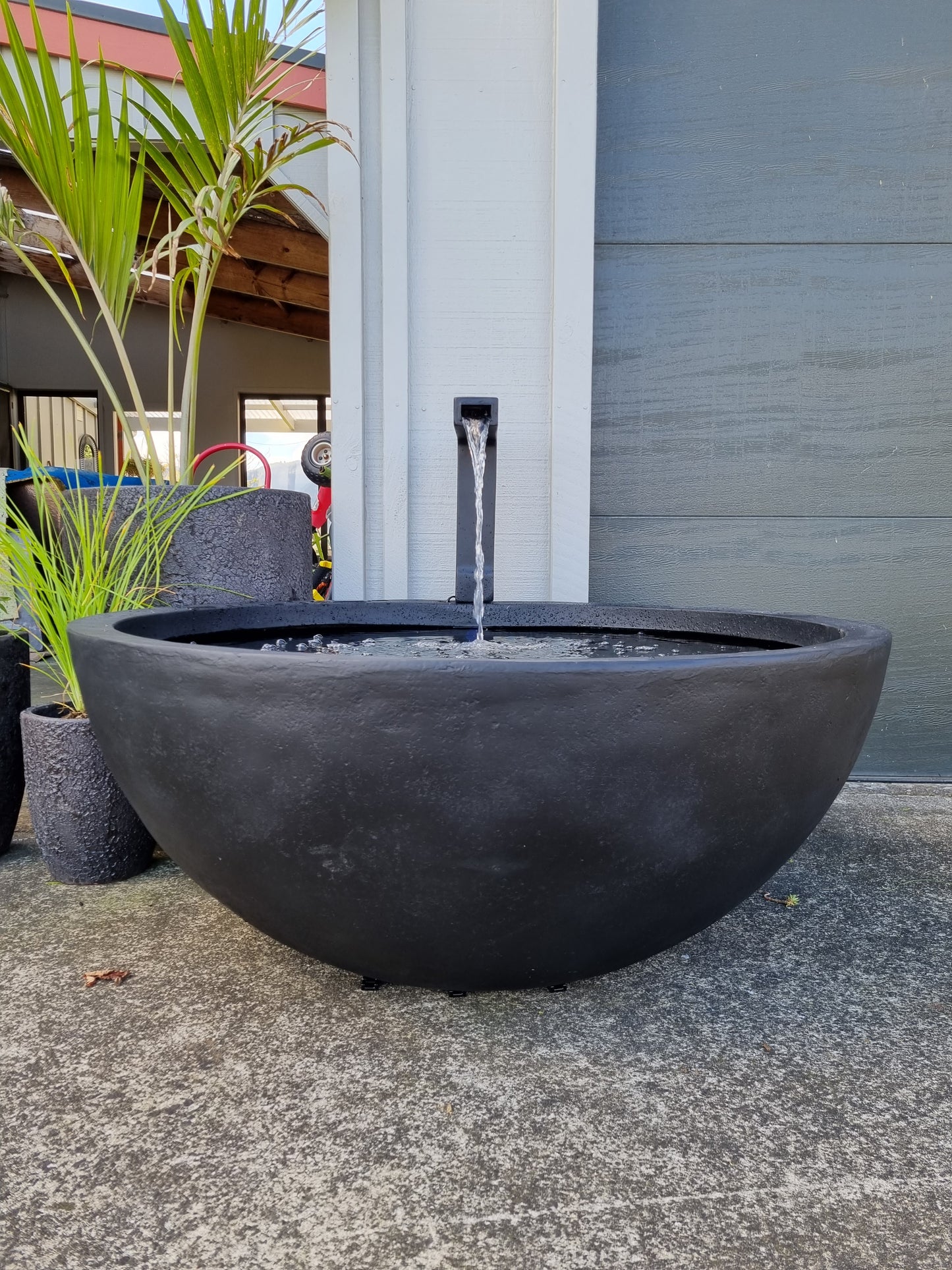 Patio Pond Black - Large