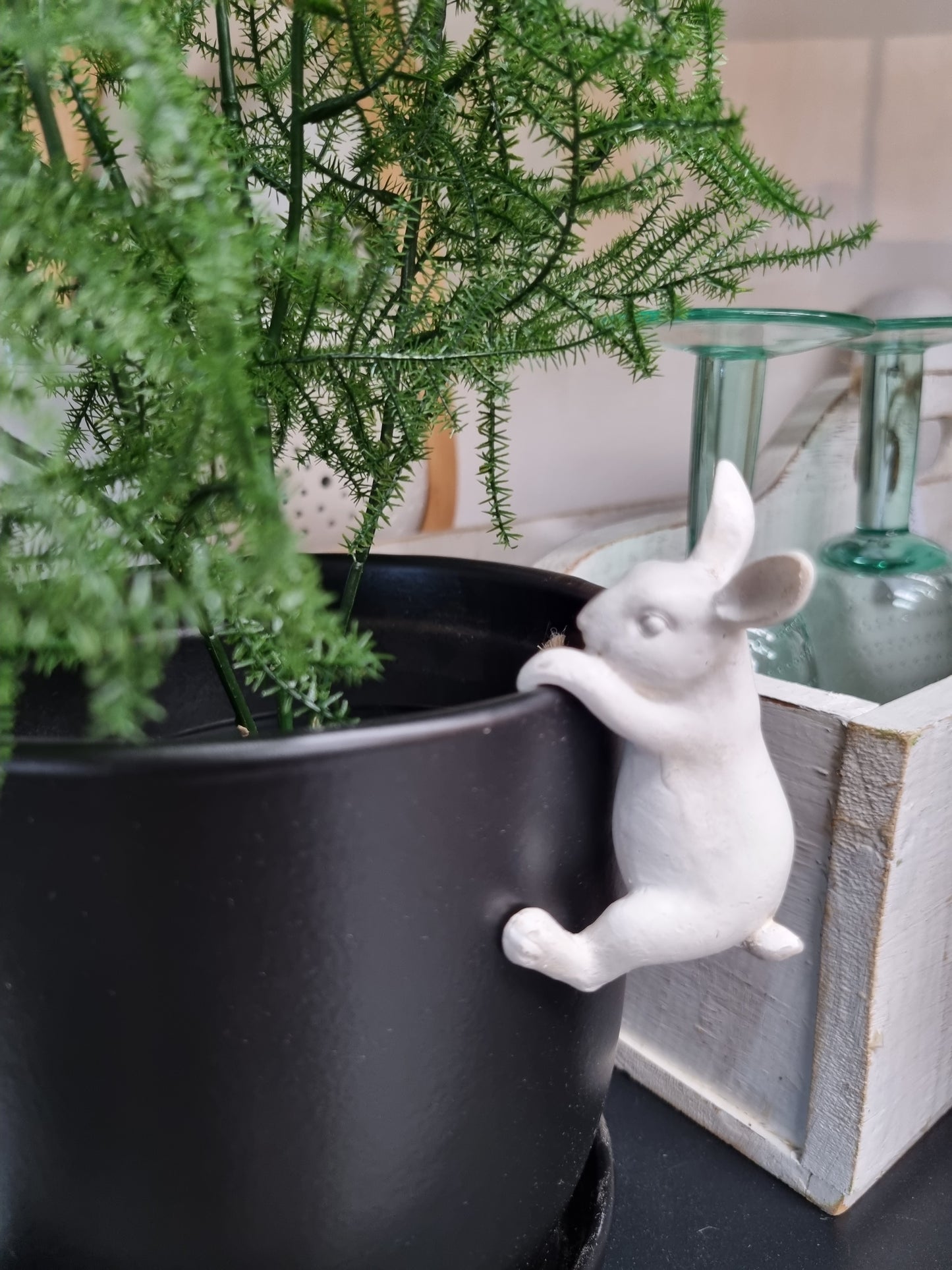 Rabbit Pot Ornament - White