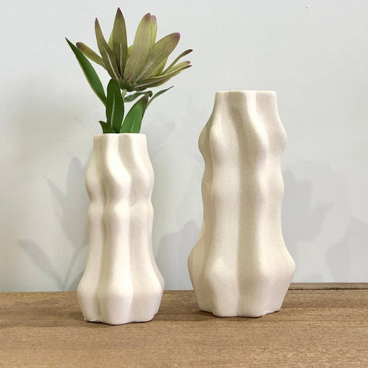 Amelia Vases