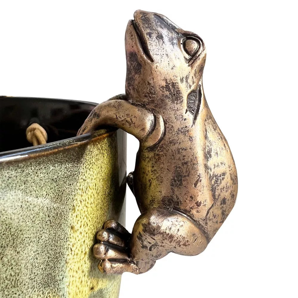 Hanging Frog Pot Decor (By Hands)