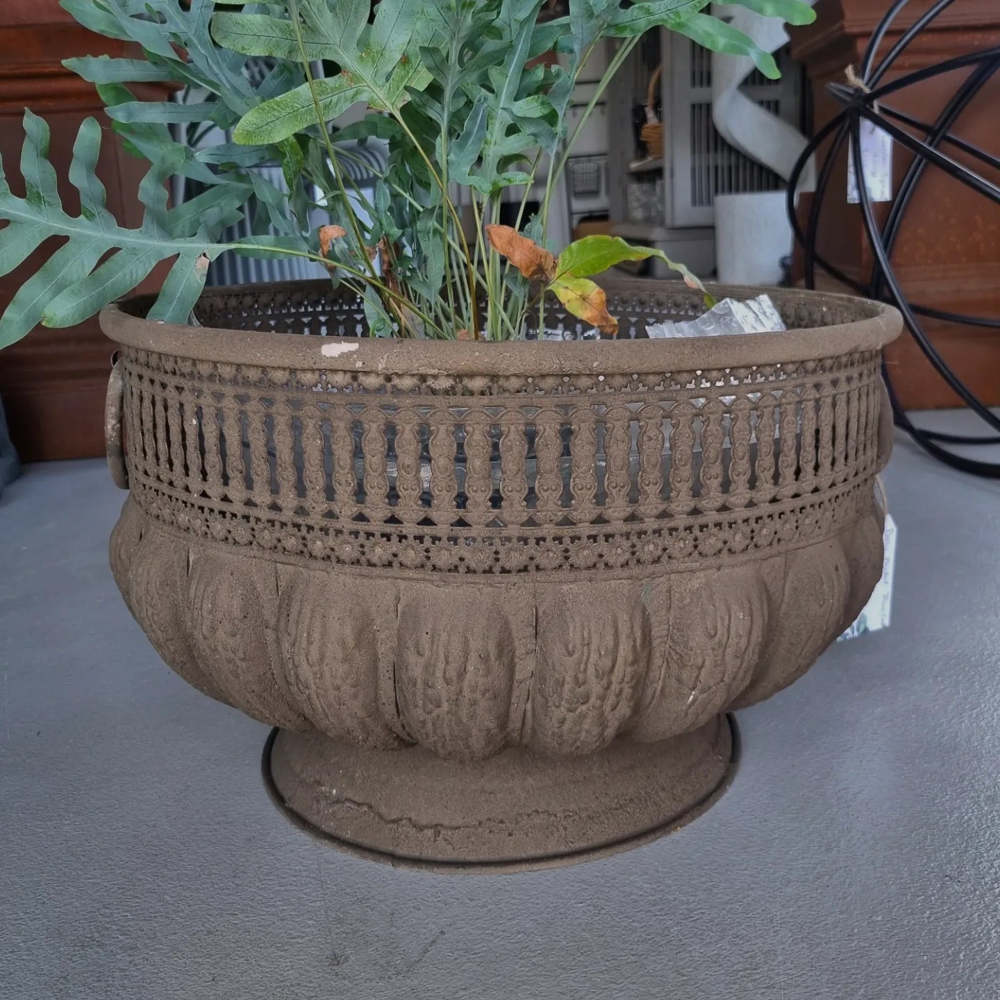 Drew Metal Planter - Large