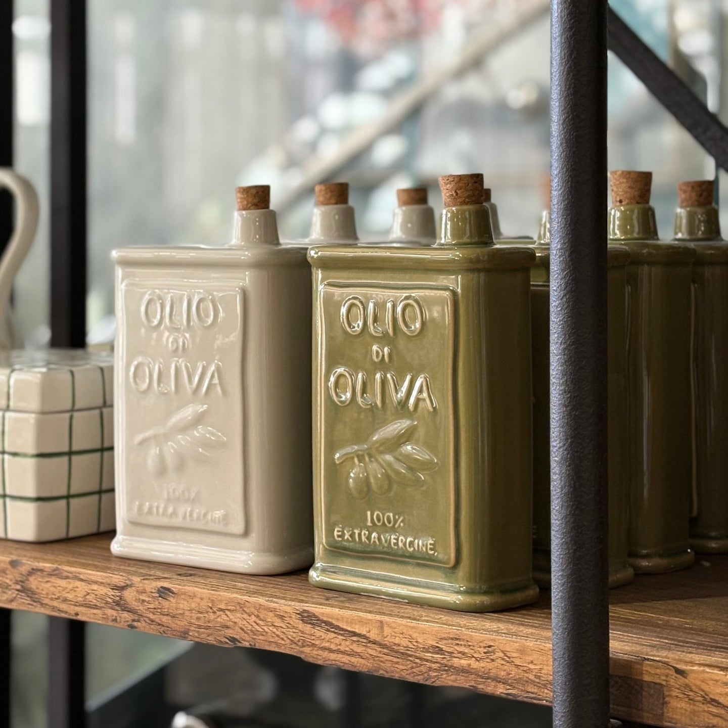 Olio Ceramic Oil Bottle Ivory